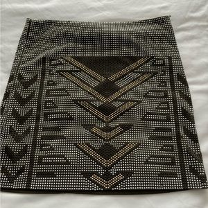 Beaded skirt with tones of army green and gold